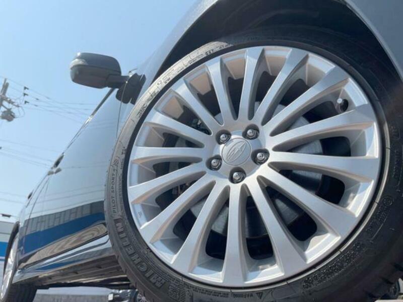 LEGACY B4-12