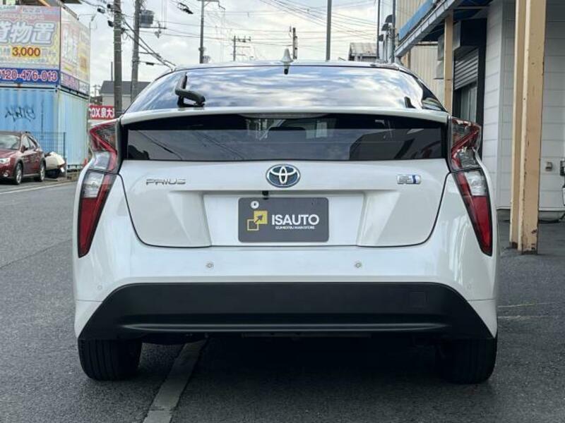 PRIUS-10