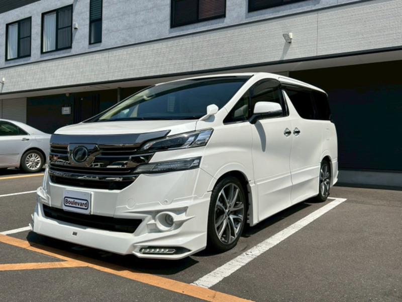 TOYOTA VELLFIRE