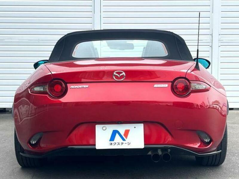 ROADSTER