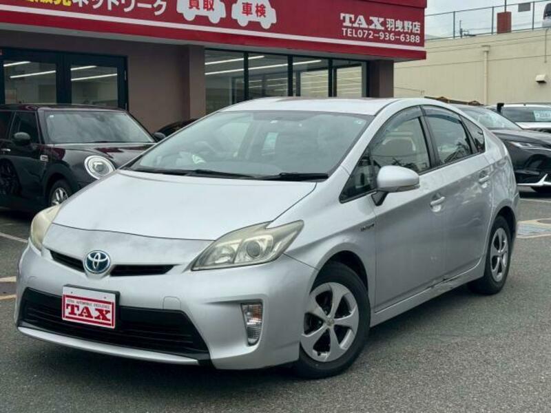 TOYOTA PRIUS