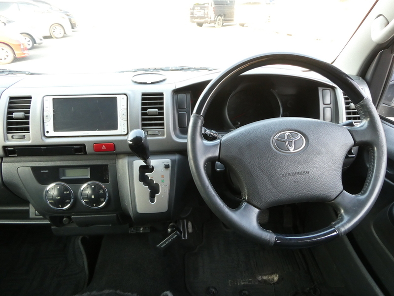 HIACE VAN