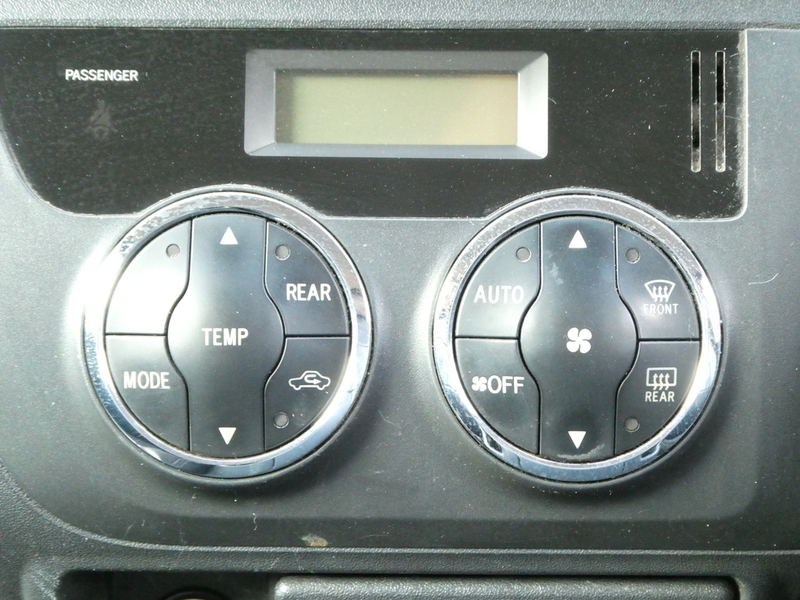 HIACE VAN