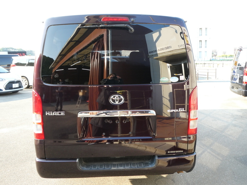 HIACE VAN