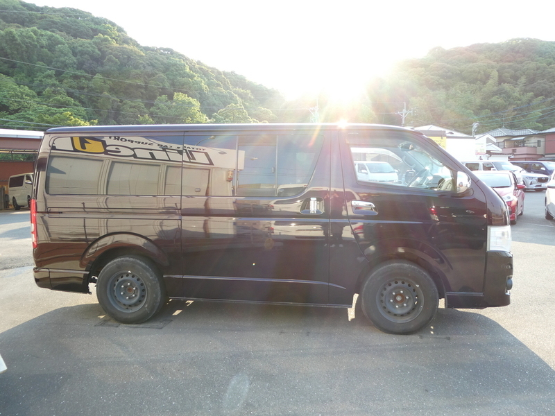 HIACE VAN