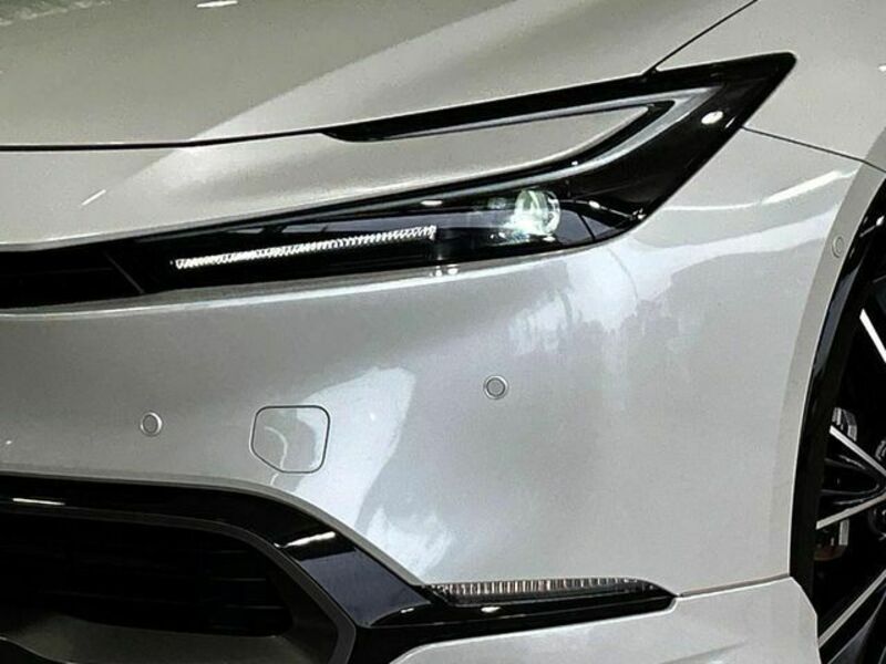 PRIUS-11