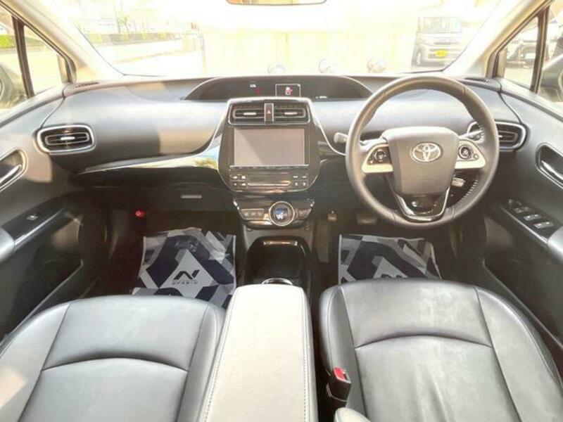 PRIUS-1