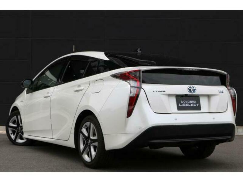 PRIUS-4