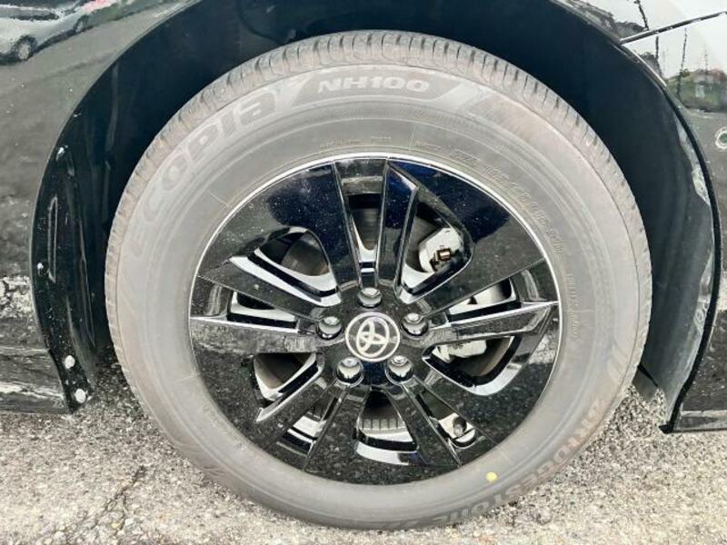 PRIUS-8
