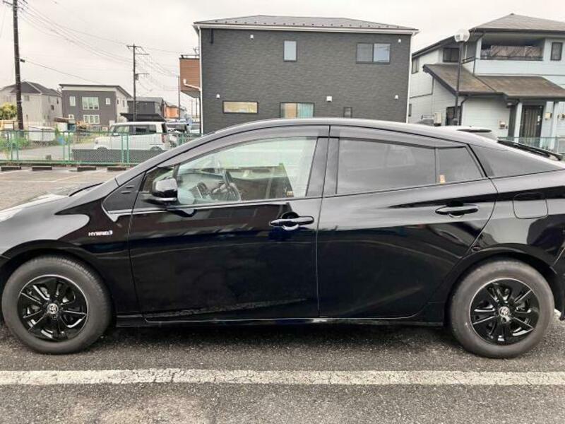 PRIUS-9