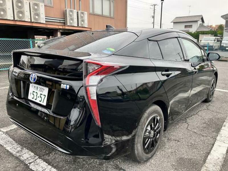 PRIUS-1