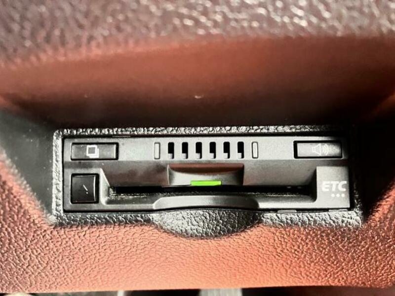 PRIUS-11
