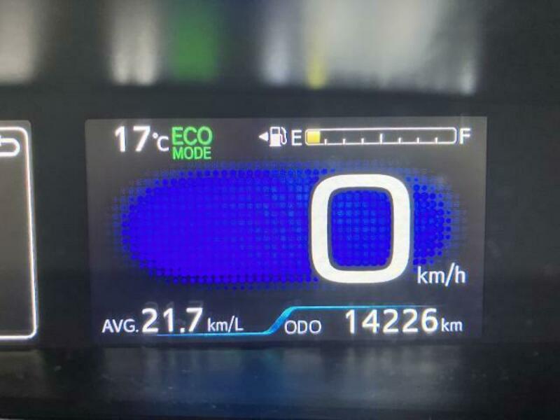PRIUS-12