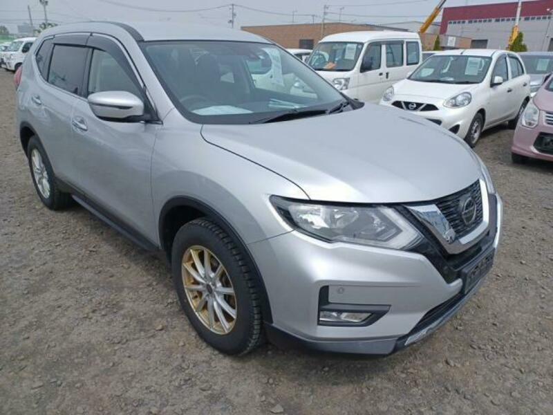 X-TRAIL