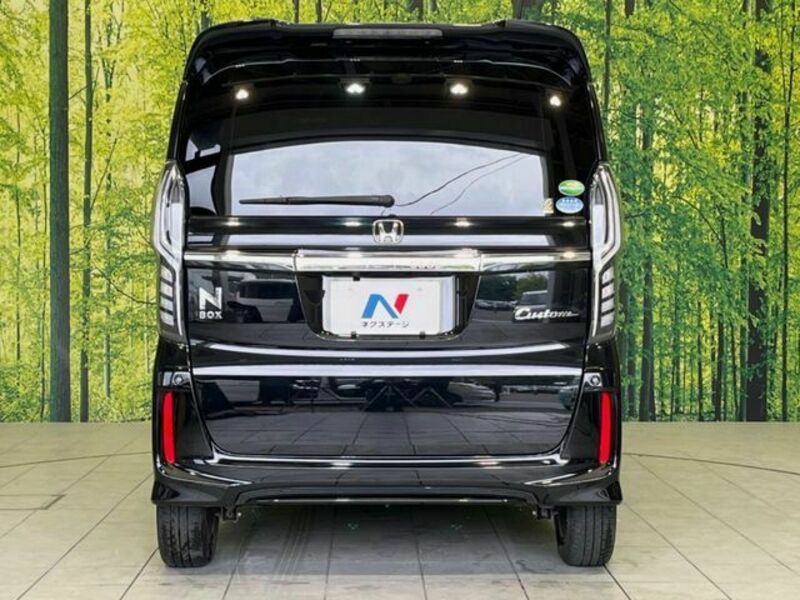 N BOX CUSTOM