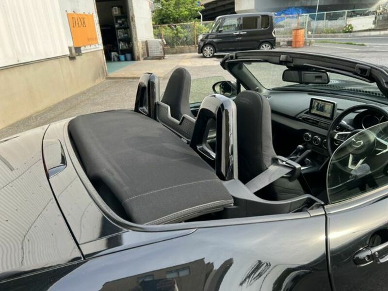 ROADSTER