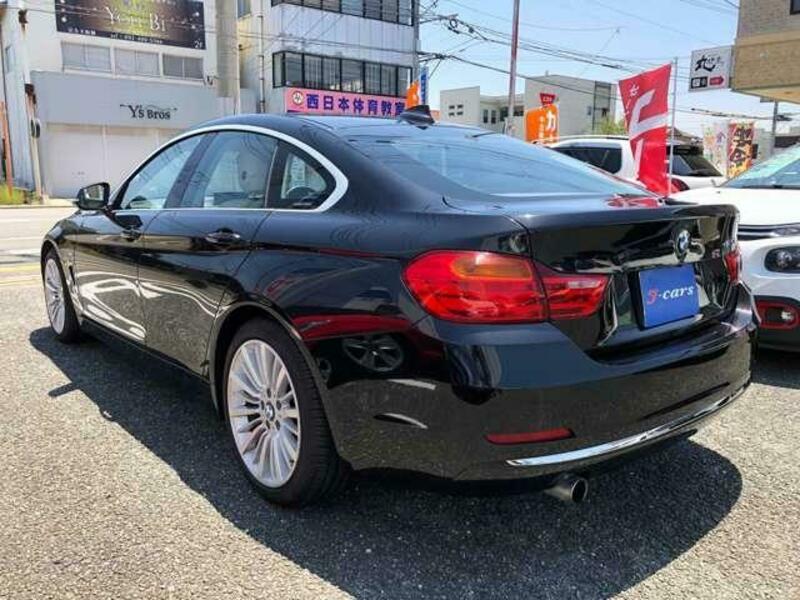 4 SERIES
