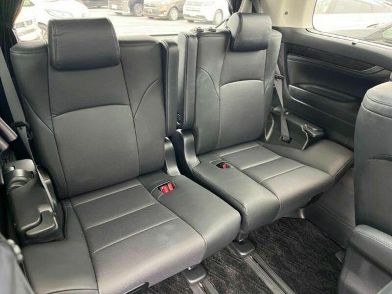 VELLFIRE-9
