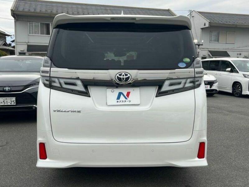 VELLFIRE-15