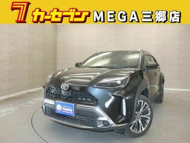 YARIS CROSS