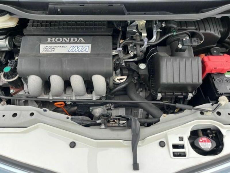 FIT HYBRID