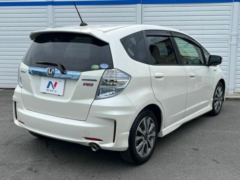 FIT HYBRID