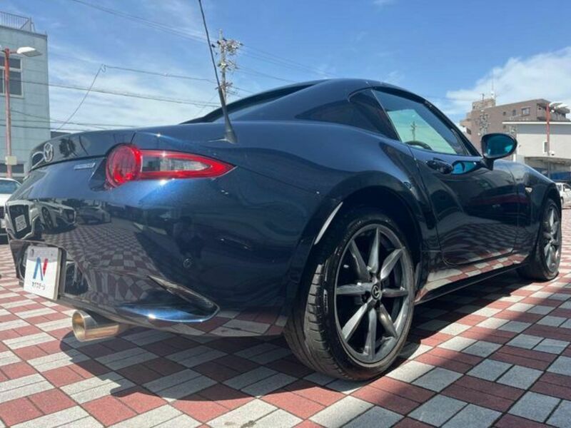 ROADSTER RF-19