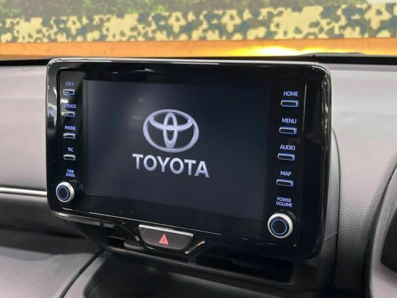 YARIS CROSS