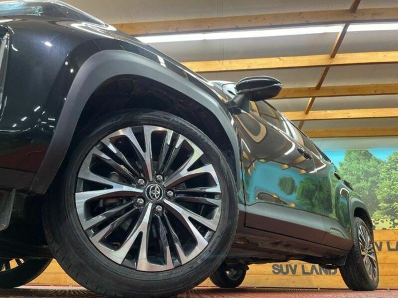 YARIS CROSS