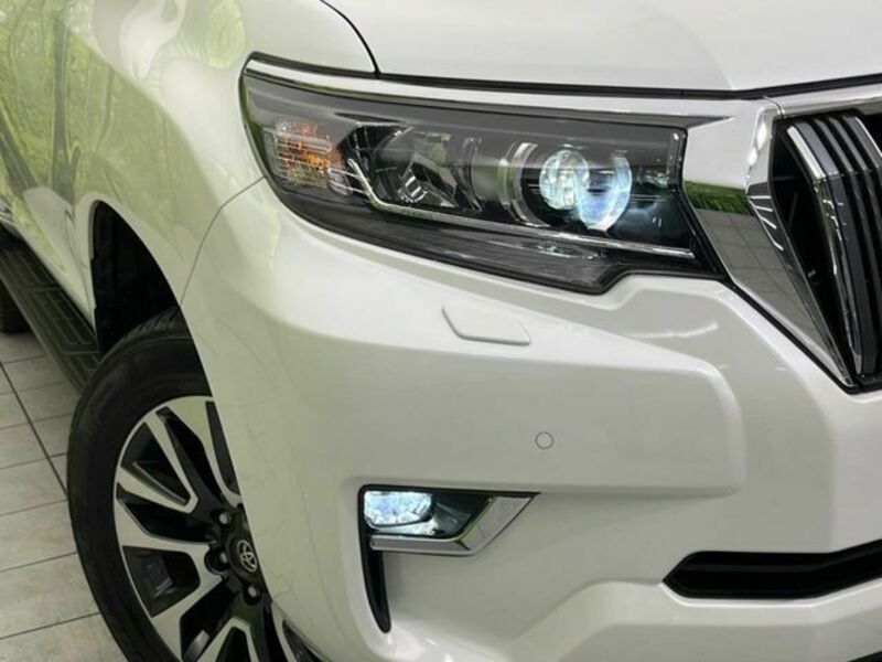 LAND CRUISER PRADO-12