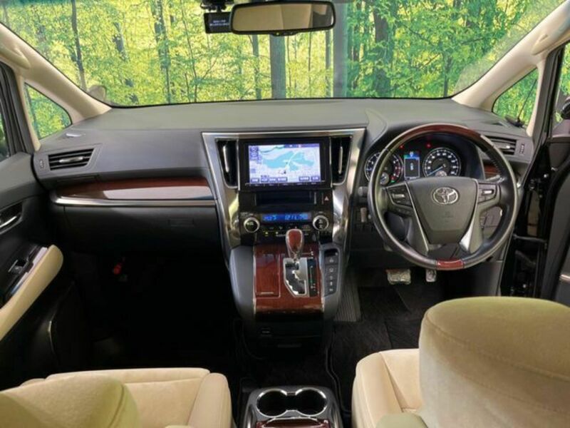 VELLFIRE-1