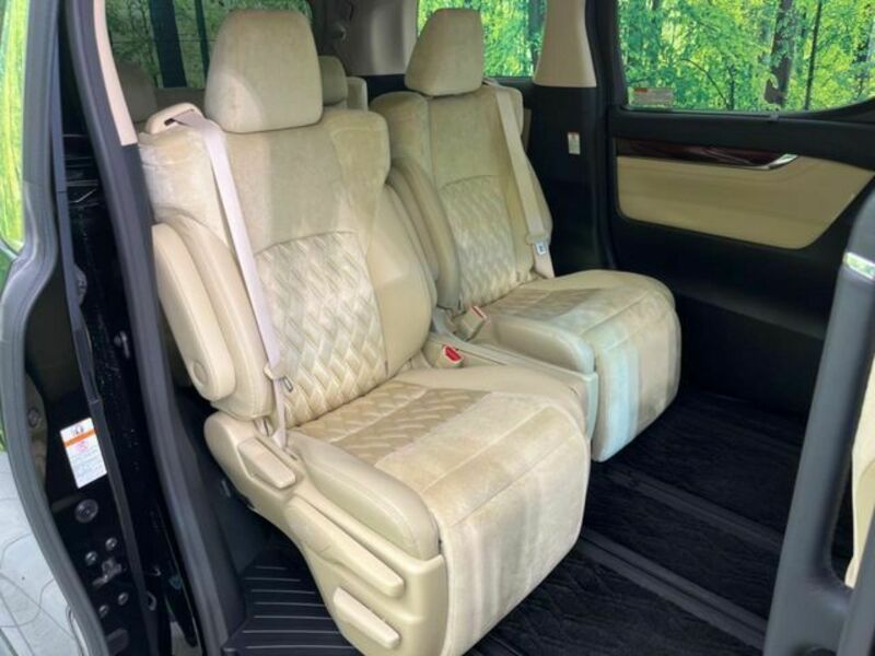 VELLFIRE-8