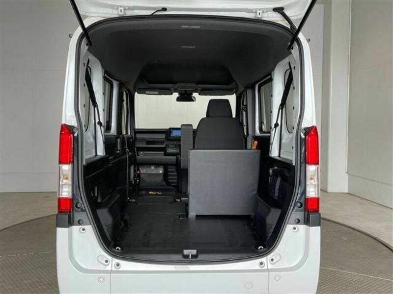 N-VAN