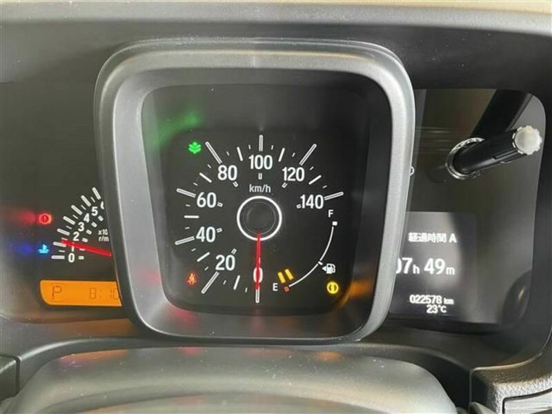 N-VAN