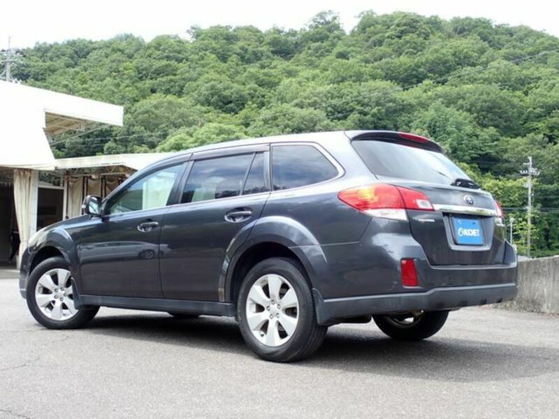 LEGACY OUTBACK
