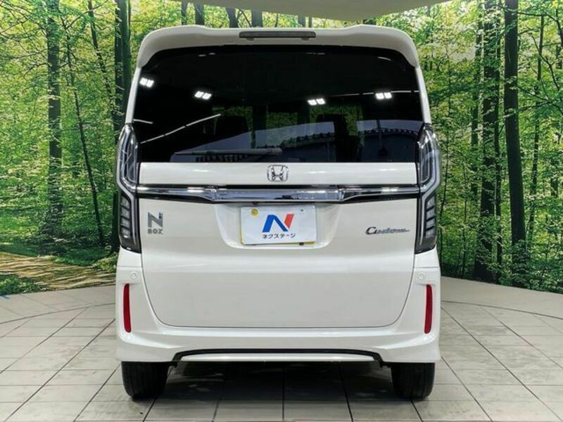 N BOX CUSTOM