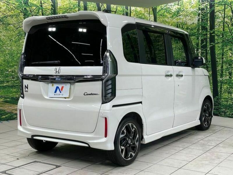 N BOX CUSTOM