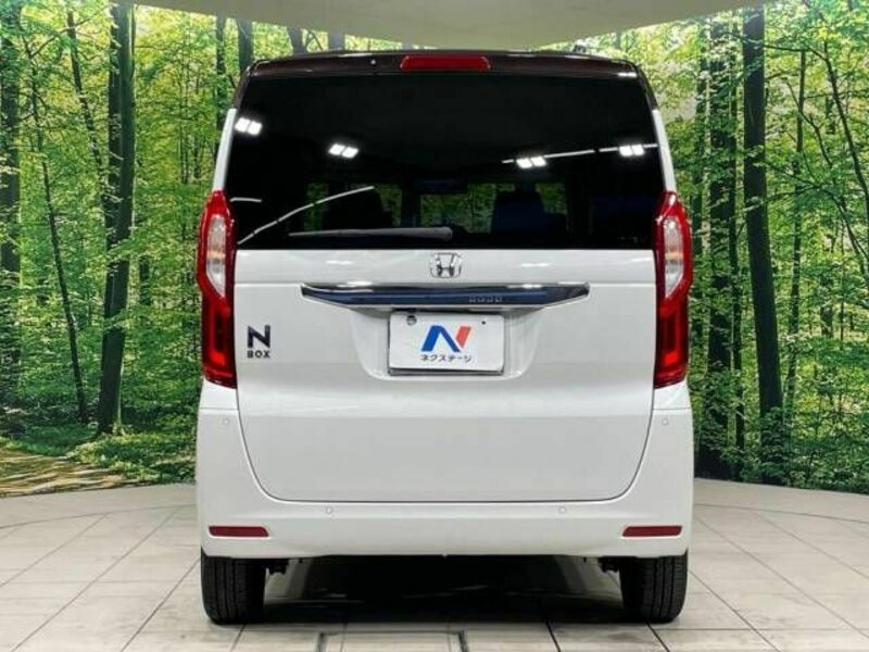 N BOX