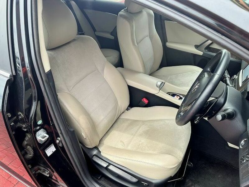 AVENSIS WAGON
