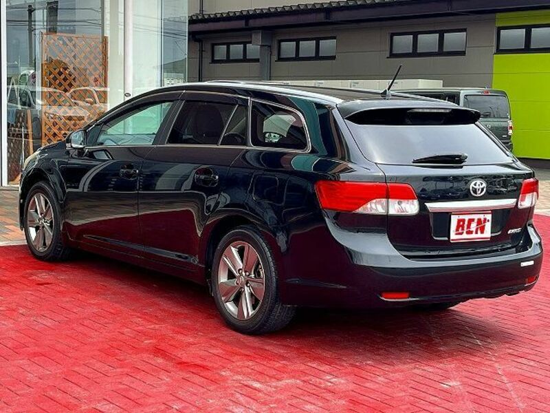 AVENSIS WAGON