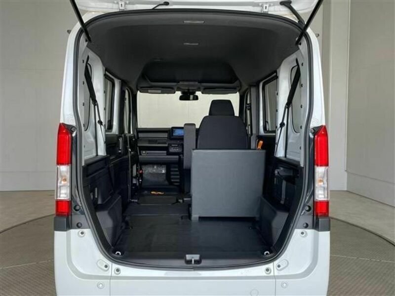 N-VAN