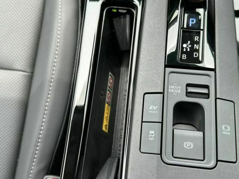 PRIUS-6