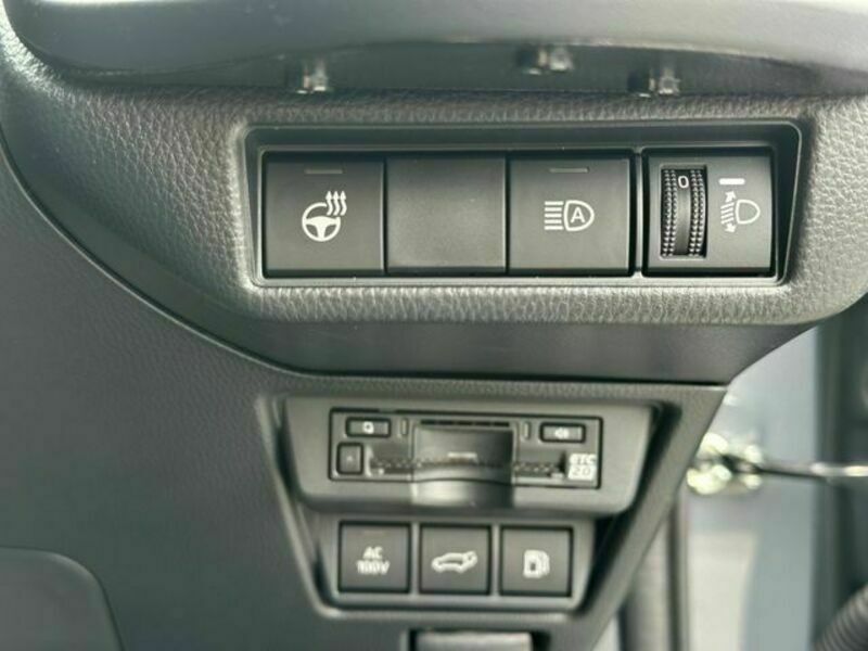 PRIUS-7