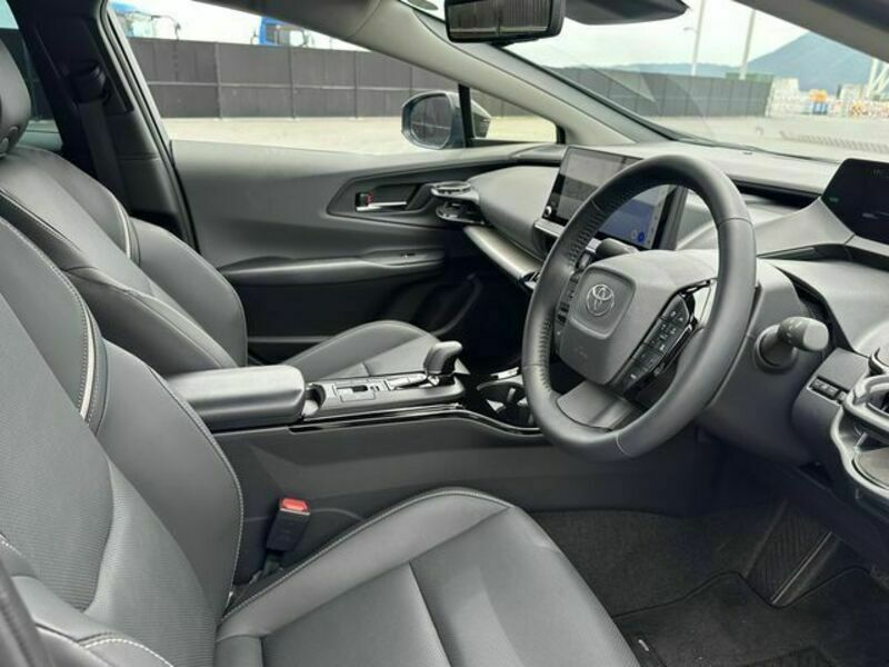 PRIUS-17