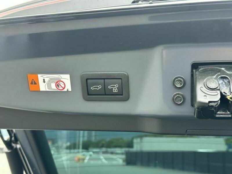 PRIUS-18
