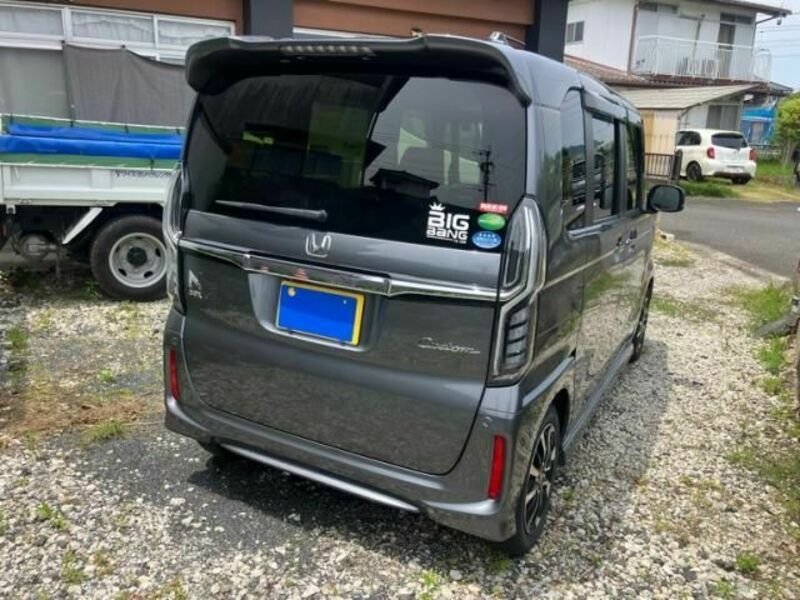 N BOX CUSTOM