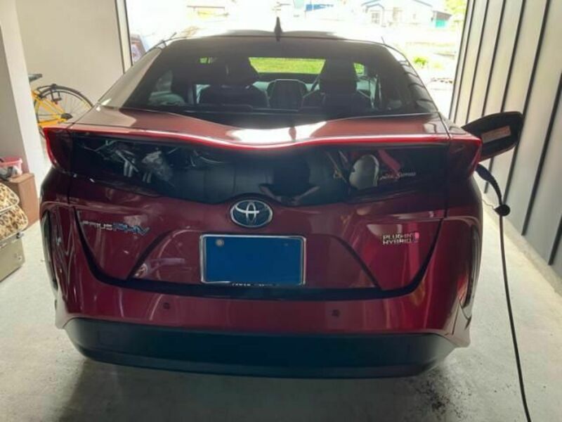 PRIUS PHV