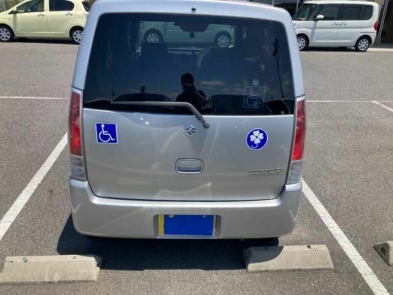 WAGON R