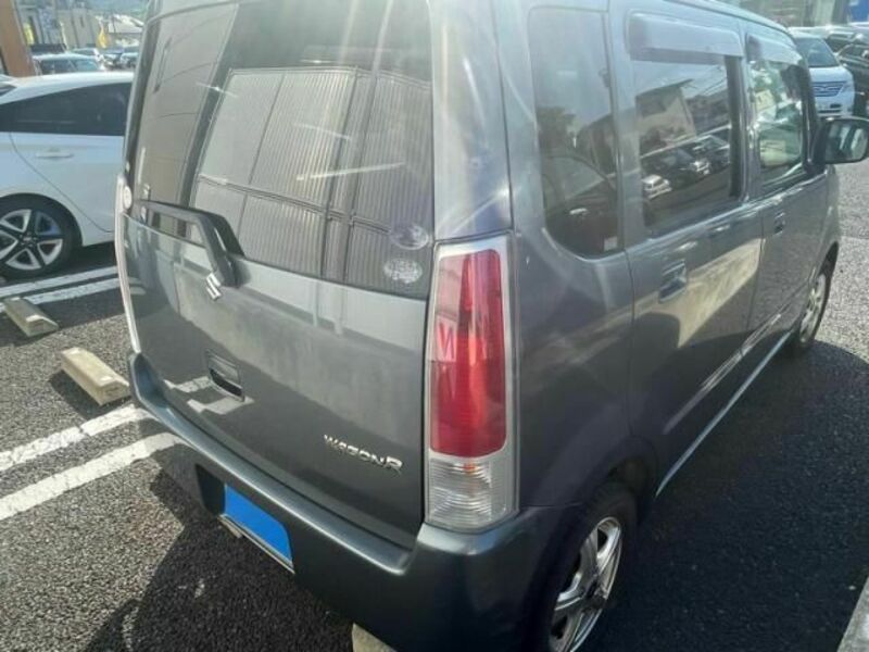 WAGON R
