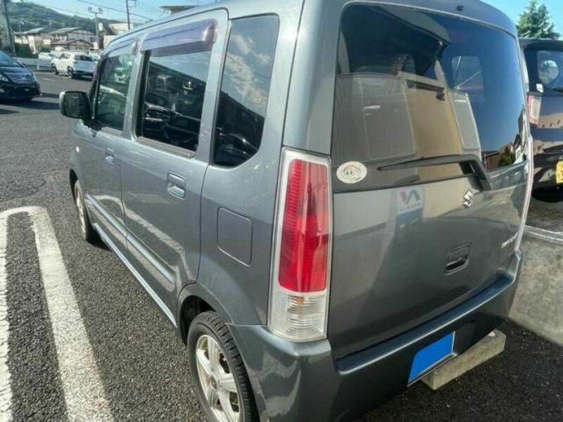 WAGON R
